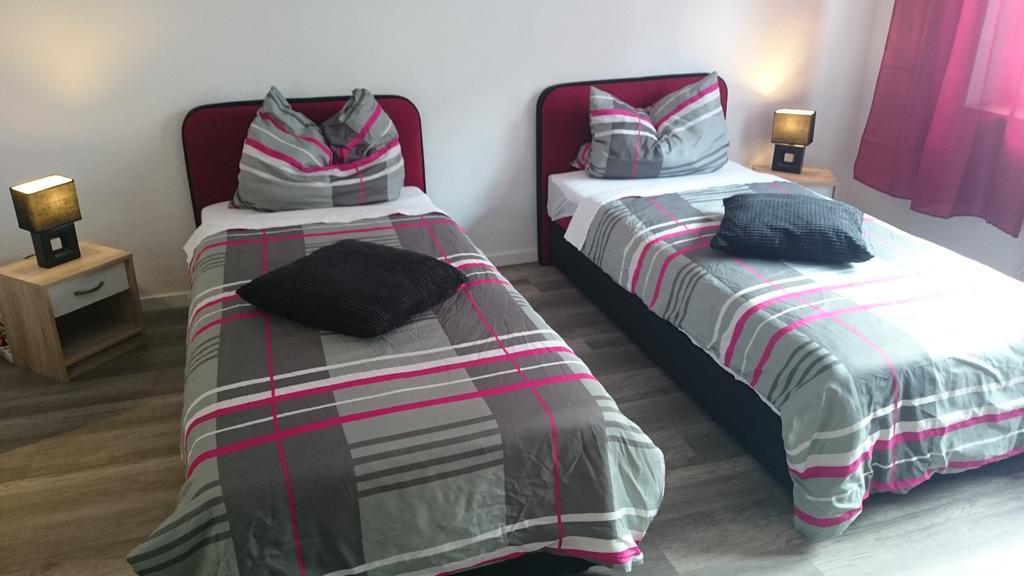Appartment Am Nordpark Monchengladbach Bagian luar foto