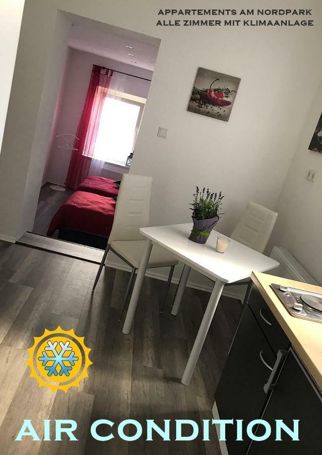 Appartment Am Nordpark Monchengladbach Bagian luar foto